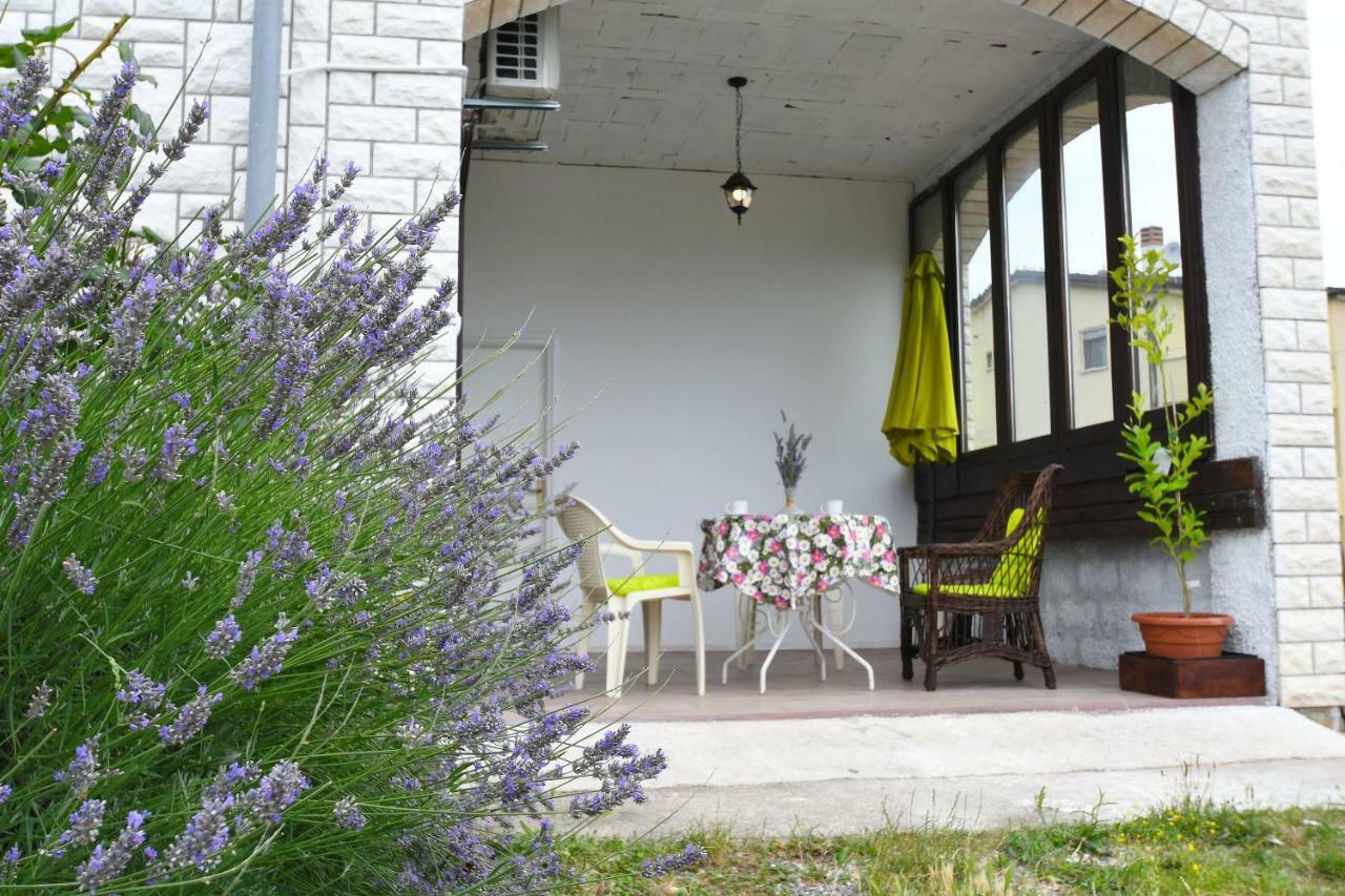Marinici  Studio Apartman Kris מראה חיצוני תמונה